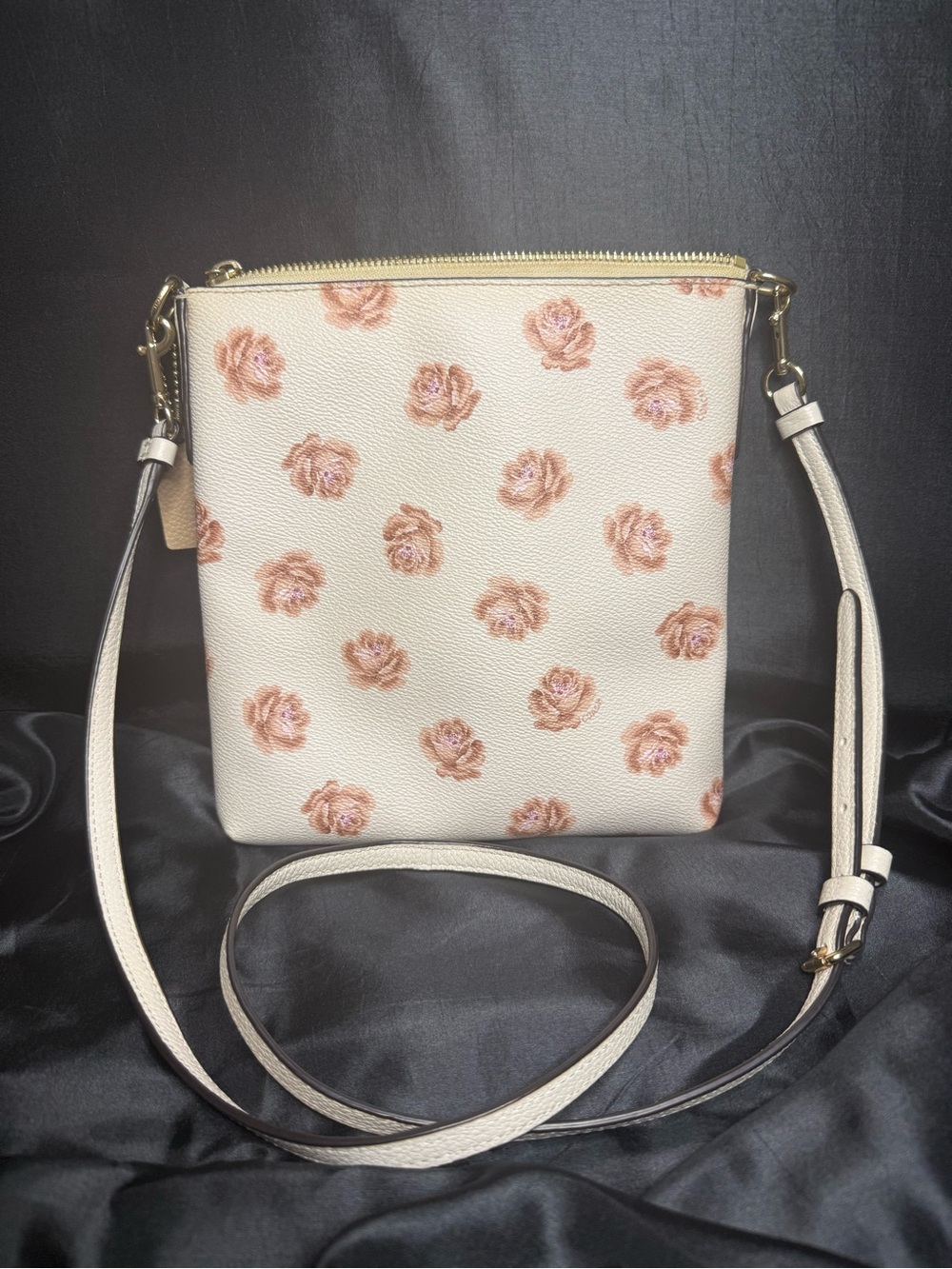 Coach Slim Crossbody with Floral Print and Hangtag EUC - Picture 3 of 13